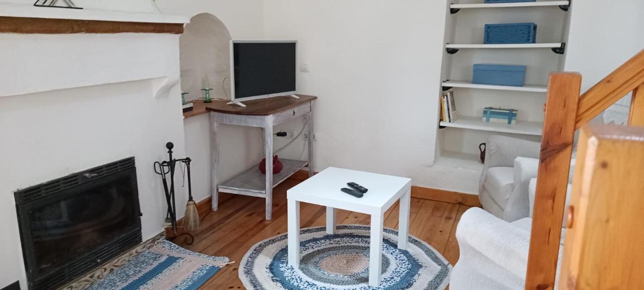 Acogedora Casa De Pueblo Con Piscina Villa Fuenteheridos Luaran gambar