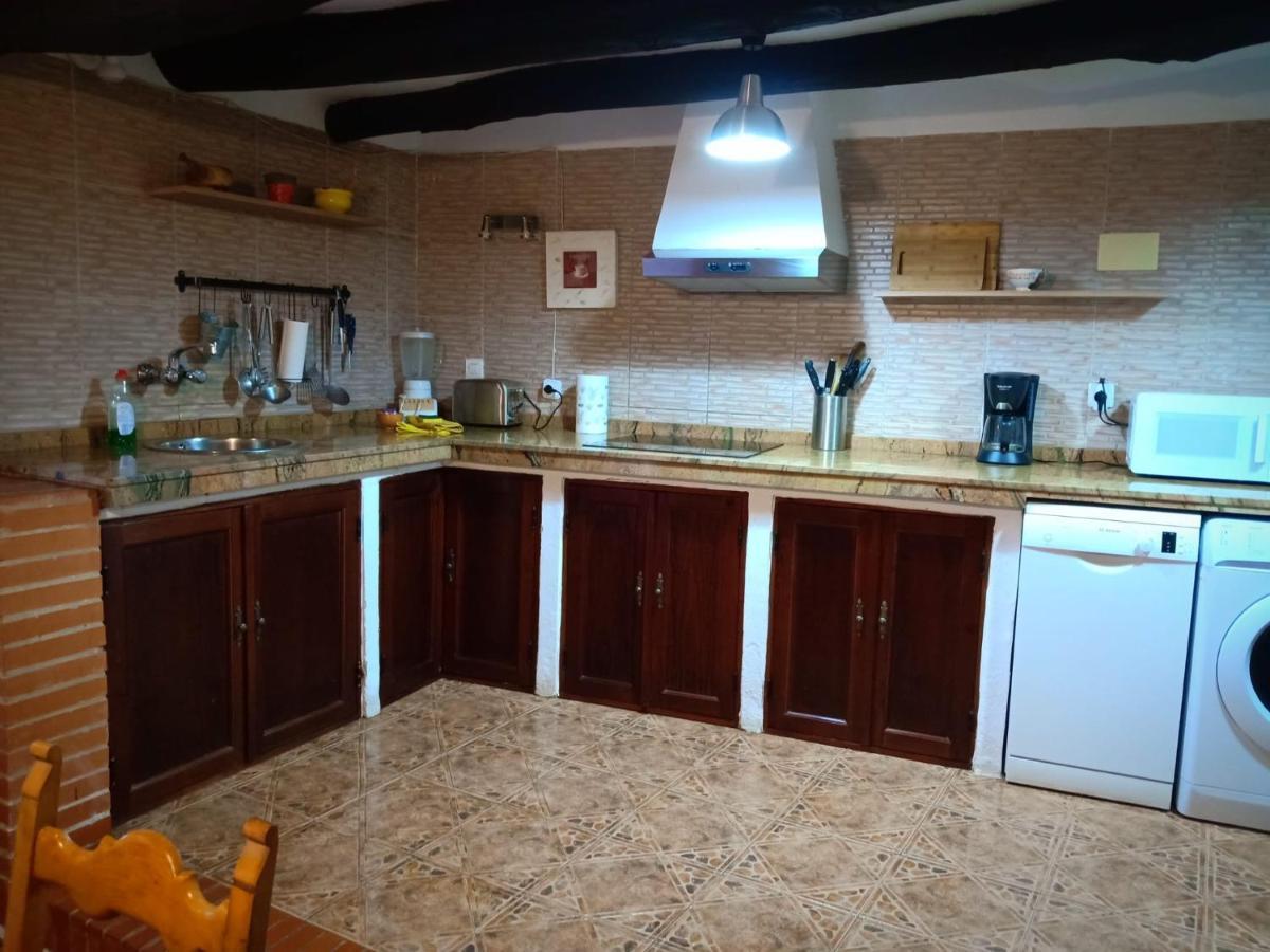 Acogedora Casa De Pueblo Con Piscina Villa Fuenteheridos Luaran gambar