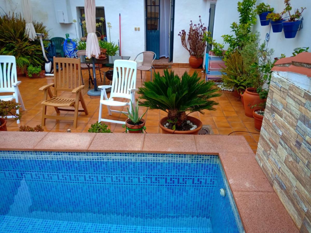 Acogedora Casa De Pueblo Con Piscina Villa Fuenteheridos Luaran gambar